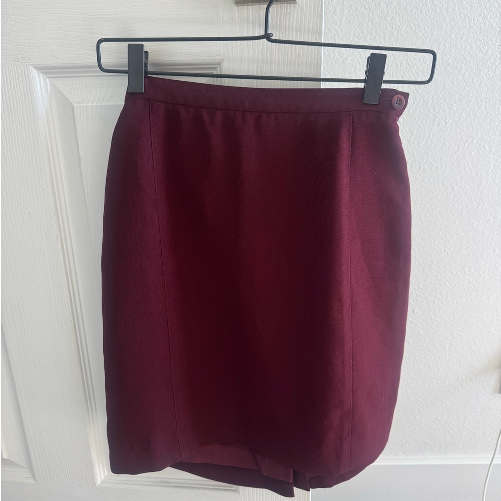 Vintage Petite Sophisticate Burgundy Pencil Skirt Size 4